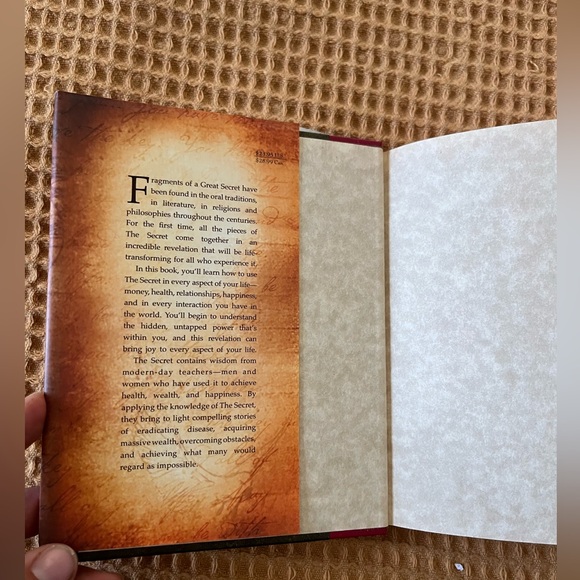 *Books* The Secret - Picture 3 of 3
